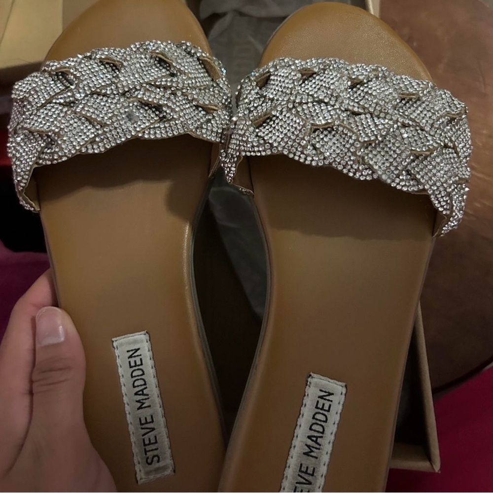 Steve Madden Silver Tan Slide Sandals with Bow Detail
